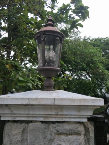 lampu pilar